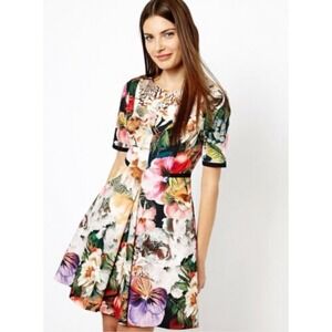 Ted Baker Floral Print Fit Flare Dress Short Sleeve Black Trim Women's Sz 1